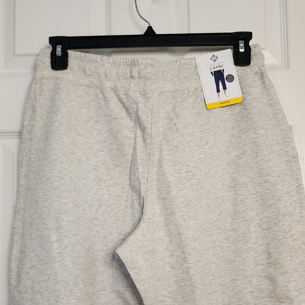 Women's Light Gray Cropped Pants - Picture 5 of 8